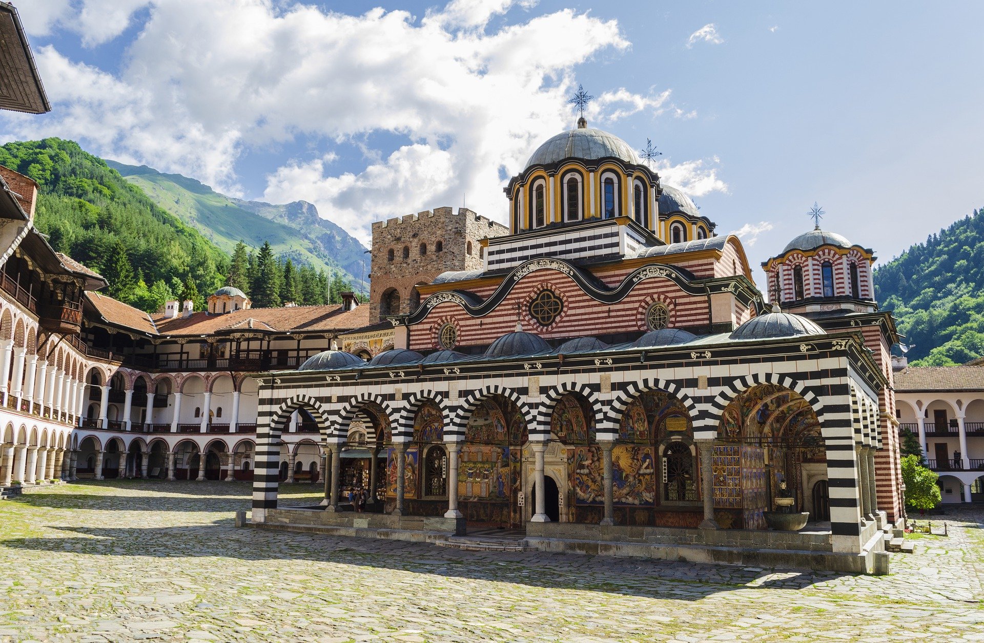 Рыльский монастырь в болгарии фото